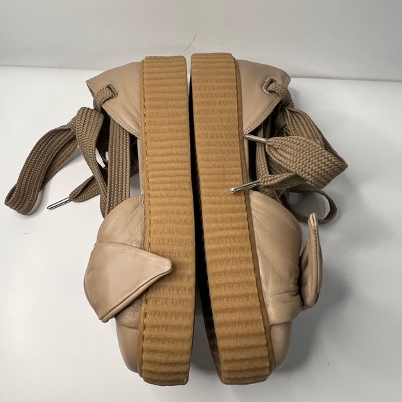 Puma X Fenty Rihanna bow Creeper sandal. - Picture 4 of 11